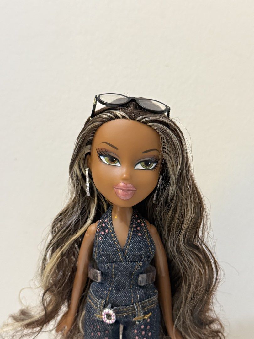 BRATZ WILDLIFE SAFARI SASHA (Category: Kids Toys) located in Davao. Submitted by cutiebratz8683 (Listing ID 1464836996, Image 3). Description: ✨BRATZ WILDLIFE SAFARI SASHA✨ ‼️4500‼️ ‼️lock for 5k‼️ - Please read pinned post before magmine -comment only in the main post - WYSWYG - stand included - with gentle monster clear glasses 📦Shipment and payment - jnt weekend shipping - gcash - strictly no refunds - preloved condition.