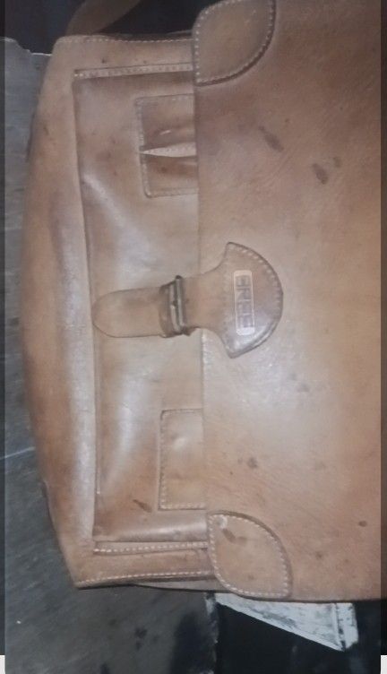 Bree Leather Messenger Bag Brown Satchel (Category: Sling Bags) located in Caloocan City. Submitted by arieljose212086 (Listing ID 1464925335, Image 1). Description: - Brand: Bree - Material: Genuine brown leather with a beautiful, authentic natural patina and wear marks - Design: Classic flap front with secure buckle closure and metal logo plaque - Compartments: Convenient front slip pocket underneath the main flap - Build: Solid stitching and h