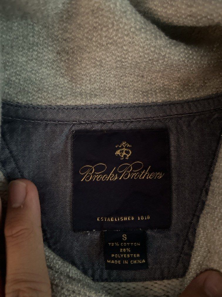 Brooks brothers shawl collar sweater grey (Category: Hoodies) located in Caloocan City. Submitted by spidermant89650 (Listing ID 1464800600, Image 2). Description: .