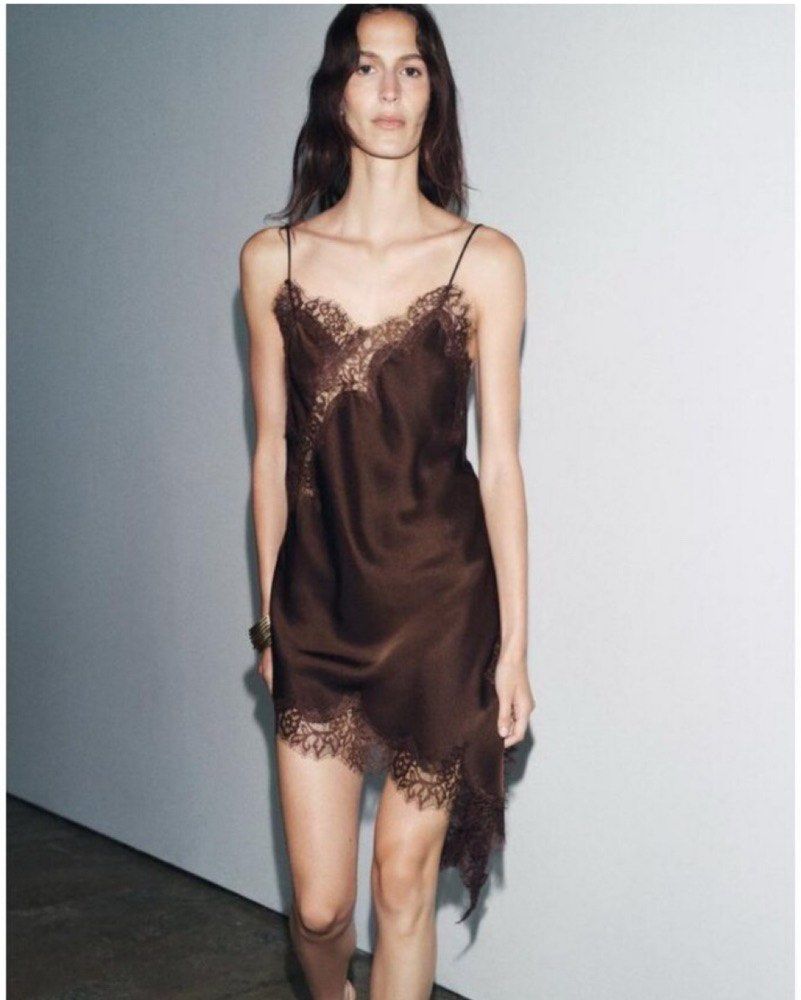 Brown Lace Dress (Category: Dresses) located in Pasay City. Submitted by luvnixx (Listing ID 1464892777, Image 2). Description: brown silk lace dress Worn once!.