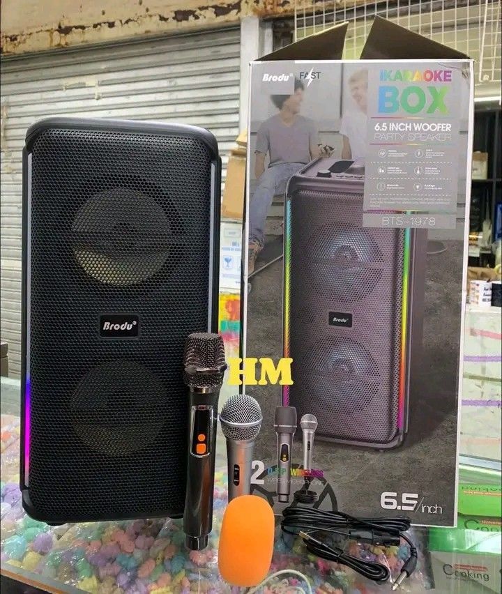 BTS-1978 BLUETHOOT SPEAKER w/ 2mic (Category: Soundbars, Speakers & Amplifiers) located in Manila. Submitted by vannie30 (Listing ID 1464808763, Image 3). Description: BTS-1978 BLUETHOOT SPEAKER w/ 2mic PM ME COD VIA LALAMOVE.