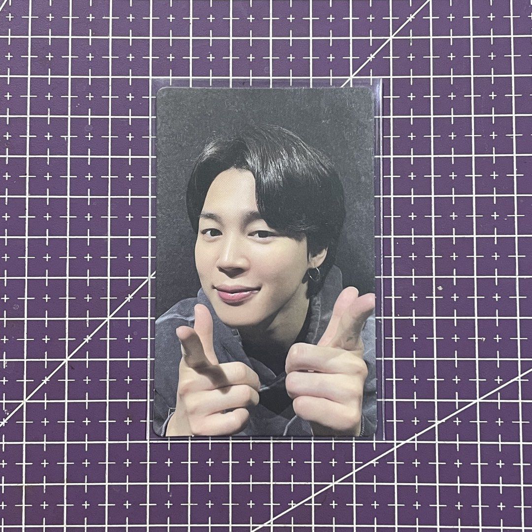 bts jimin face pc rpc (Category: K-Wave Merchandise) located in Bacolod City. Submitted by hskjjns_ (Listing ID 1464812684, Image 1). Description: wts / lfb / ph – onhand and official – 8/10 condition ⤷ ₱80 + pf + lsf 🧾 dop: payo 💵 mop: gcash 📦 mod: flash express 📍location: bacolod city dm if interested. thank you! 💜.
