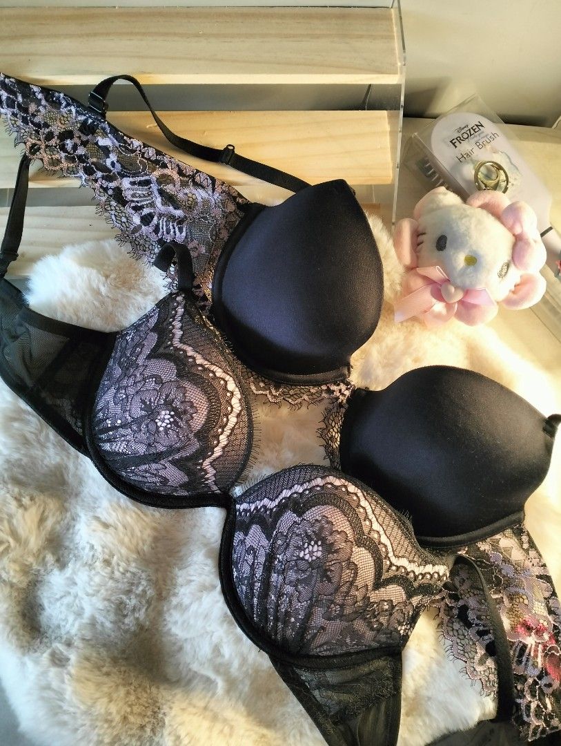 La Senza Diva Pushed up Bra Size 36B BUNDLE (Category: Undergarments & Loungewear) located in Manila. Submitted by alayassulittipidfinds (Listing ID 1464795095, Image 1). Description: Bundle of 2 orig Price ₱1500+/ea size 36B.
