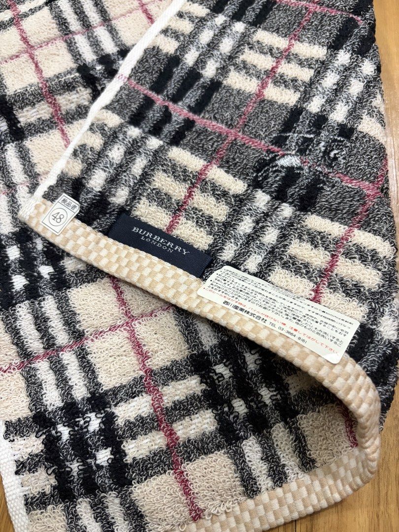 Burberry face towel (Category: Bedding & Towels) located in Santa Rosa. Submitted by collectiblesitems.ph (Listing ID 1464846284, Image 2). Description: Bnew with sticker. Large face towel.
