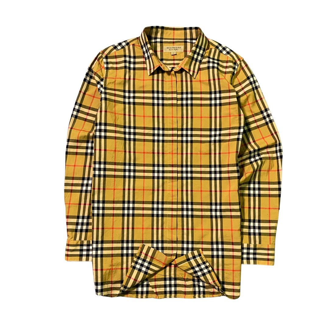 Burberry Nova Check Button Down Polo ( As New ) (Category: Formal Shirts) located in Manila. Submitted by streetplug (Listing ID 1464934249, Image 1). Description: issues | flaws : none ☑️ measurement : 22 x 27 color rate : 10 / 10 🎨 location : las piñas 📍 jnt | lbc | lalamove meetup around las piñas area ‼️.