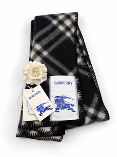Scarfs / Mufflers‎ ૮₍ ˃̵ᴗ˂̵₎ა⋆｡𖦹°‧ Collection item 3