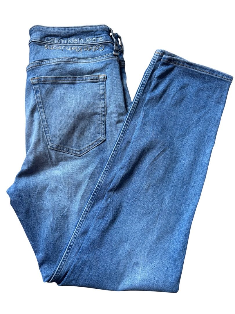 Calvin klein (Category: Jeans) located in Kabankalan. Submitted by secondhandgems2 (Listing ID 1464774738, Image 1). Description: Size 32-33W x 40L x 6.5hem Excellent condition .