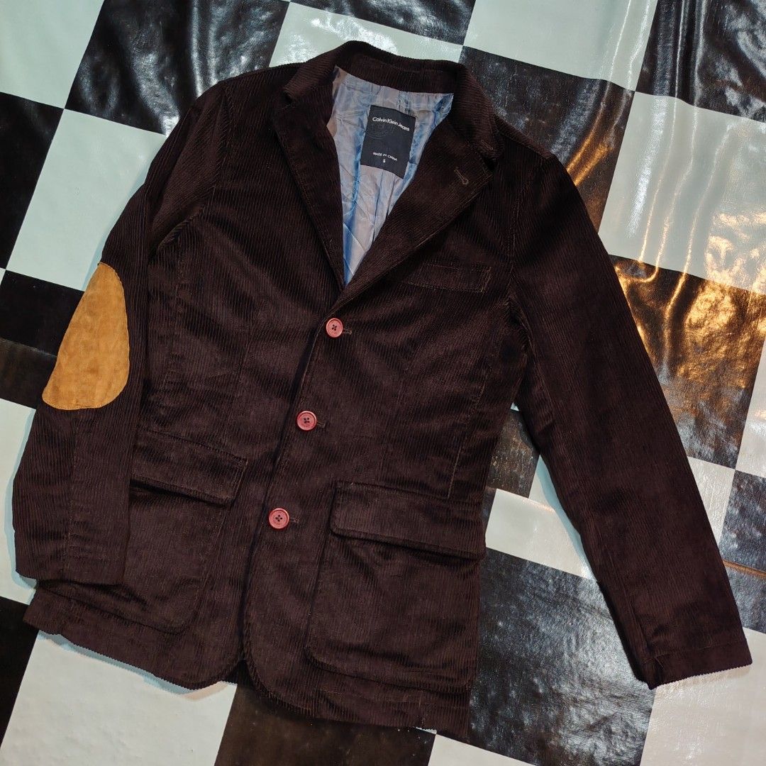 CALVIN KLEIN (Category: Luxury Apparel) located in Leyte. Submitted by thrift_by_nblza (Listing ID 1464912763, Image 1). Description: CALVIN KLEIN CORDUROY BLAZER Size: Small Dimension: 19 x 29 No issue, As new Condition P2500 Shipped Only 🛒🔥‼️ Loc: Ormoc City Leyte Courier: JNT Mop: Gcash.
