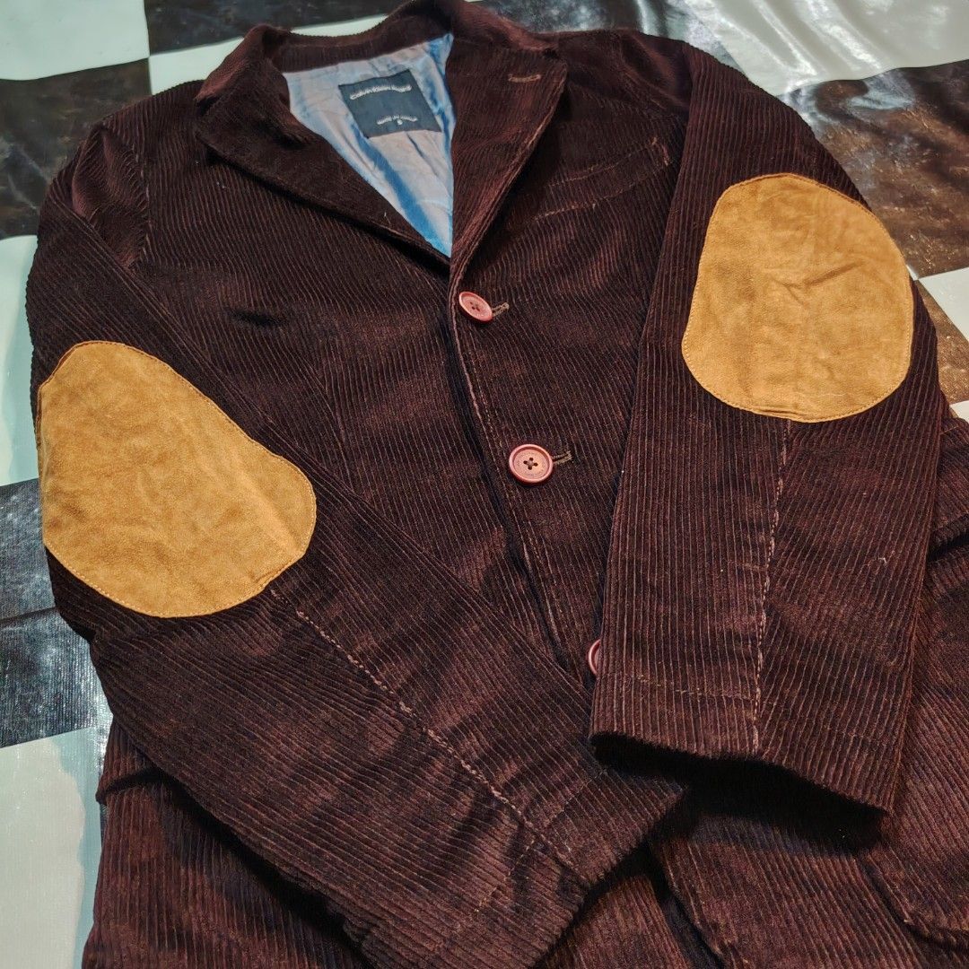 CALVIN KLEIN (Category: Luxury Apparel) located in Leyte. Submitted by thrift_by_nblza (Listing ID 1464912763, Image 2). Description: CALVIN KLEIN CORDUROY BLAZER Size: Small Dimension: 19 x 29 No issue, As new Condition P2500 Shipped Only 🛒🔥‼️ Loc: Ormoc City Leyte Courier: JNT Mop: Gcash.
