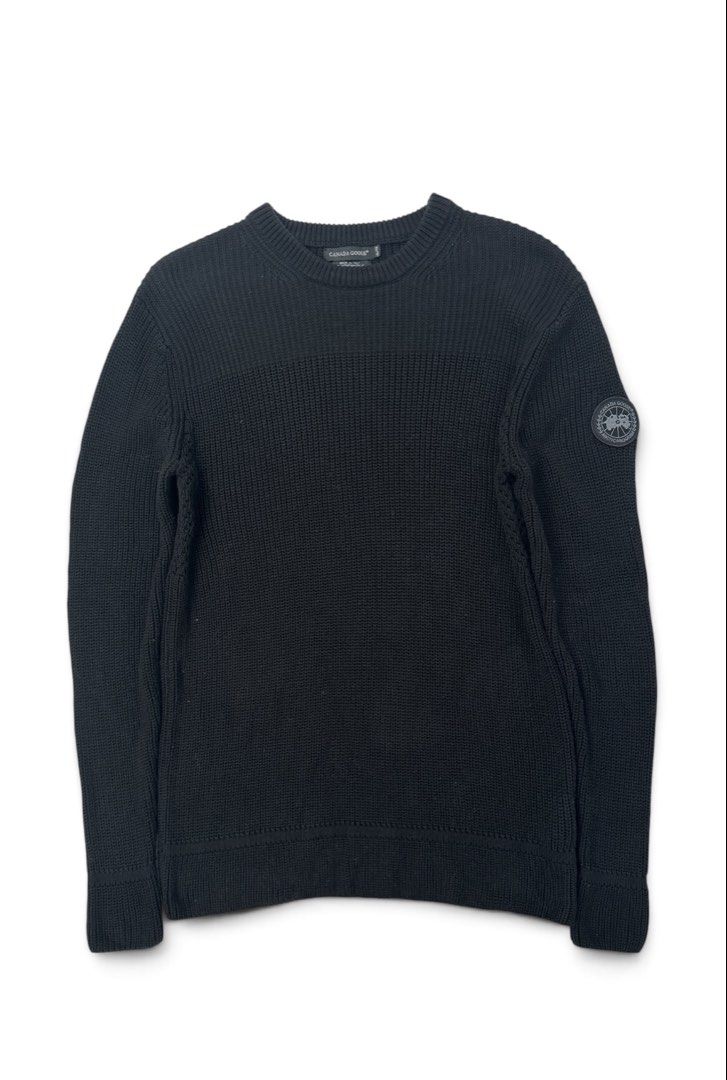 Canada Goose (Category: Coats, Jackets and Outerwear) located in Manila. Submitted by draftdrops (Listing ID 1464793681, Image 1). Description: Semi stretchable, embroidered patch sleeve , knit, all black ,super comfy and excellent condition Width:20 Length :32 Size:large .