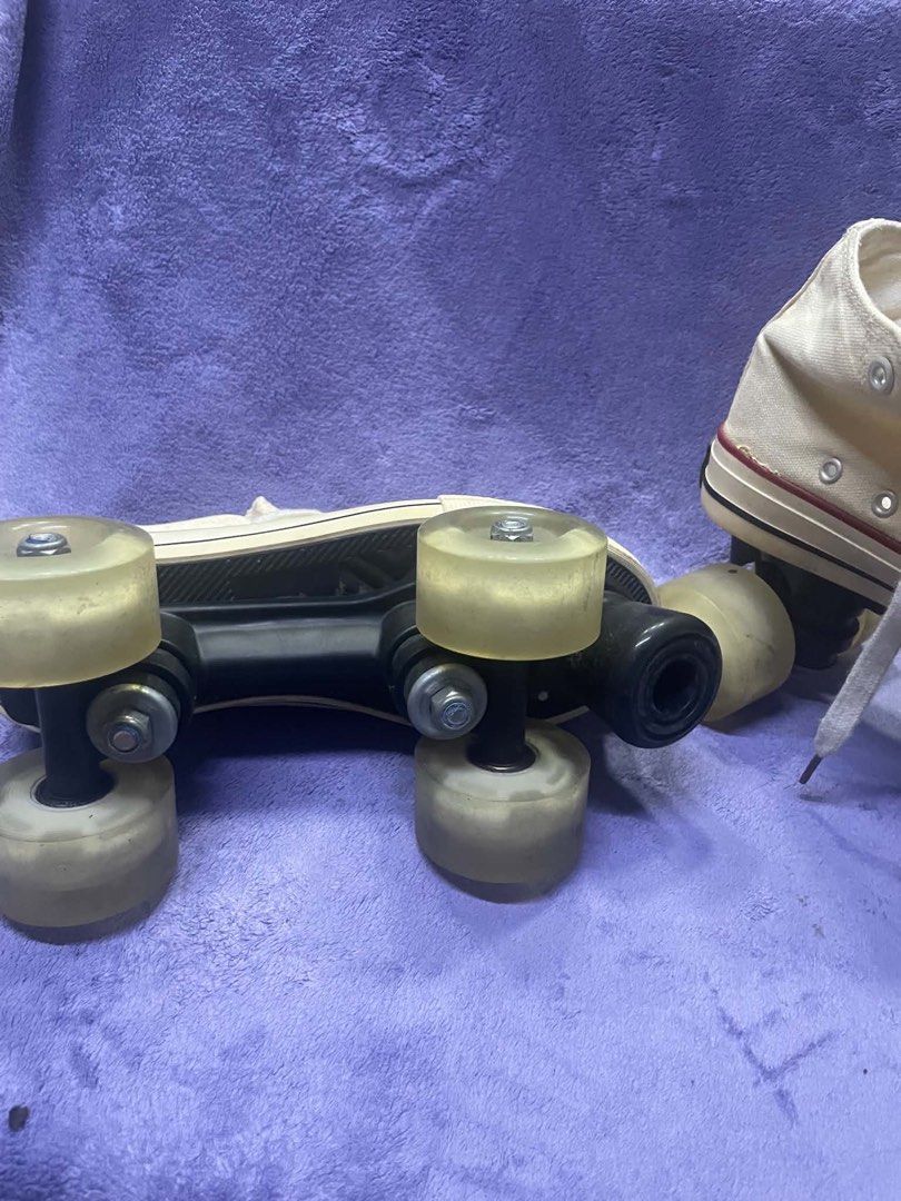 Canvas Roller Skates High Top White Quad Skates (Category: Skates, Rollerblades & Scooters) located in Cavite. Submitted by zyrahramos (Listing ID 1464856322, Image 2). Description: 🛼Light up wheels 🛼White canvas high-top quad roller skates in a classic sneaker style 🛼Translucent wheels with black trucks and toe stops installed 🛼Lace-up closure featuring durable metal eyelets 🛼Stylish red and black pinstripe detail along the rubber midsole �