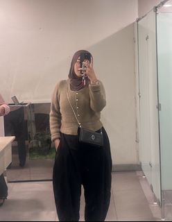 (Kategori: ) berada di . Dikirim oleh preloved.shellaa (ID iklan 1464863172, Gambar 1). Deskripsi: .