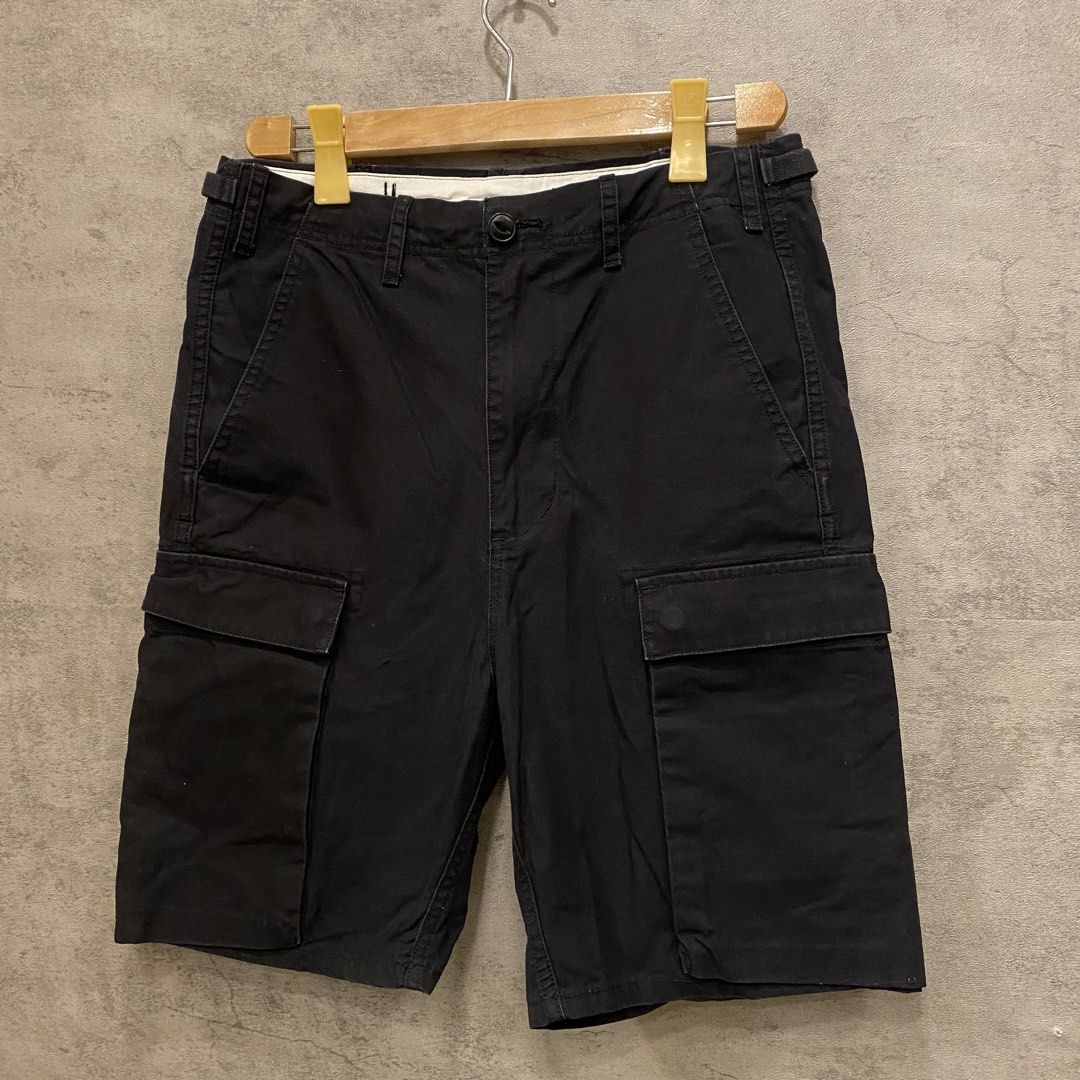 Carhartt Troop Short (Category: Shorts) located in Quezon City. Submitted by rebirthalley (Listing ID 1464847325, Image 2). Description: Width-31 Length-21.5 Frontrise-13 Inseam-7.5 Leg opening-9.5 Excellent Condition No flaws.