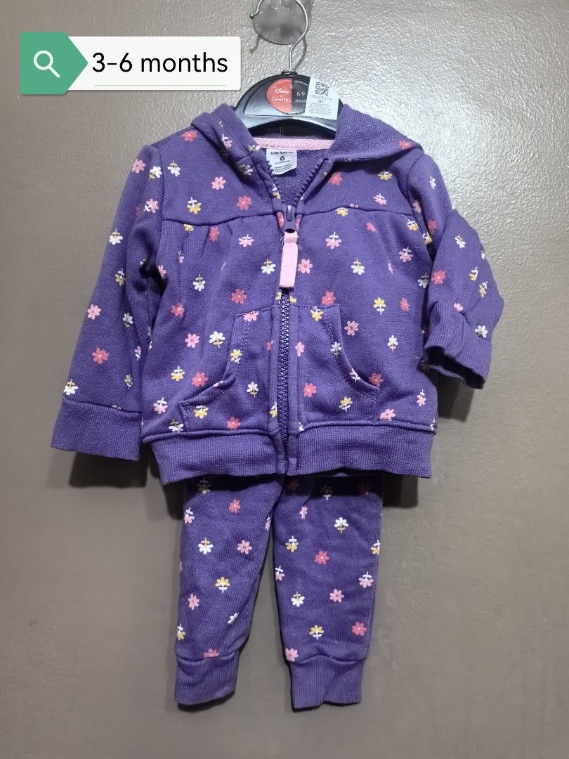 Carters Track Suit Set 3-6 months (Category: Babies & Kids Fashion) located in Paranaque City. Submitted by emmafashionera (Listing ID 1464909155, Image 1). Description: Carters Track Suit Set ✅ 3-6 Months ✅ Needs wash .