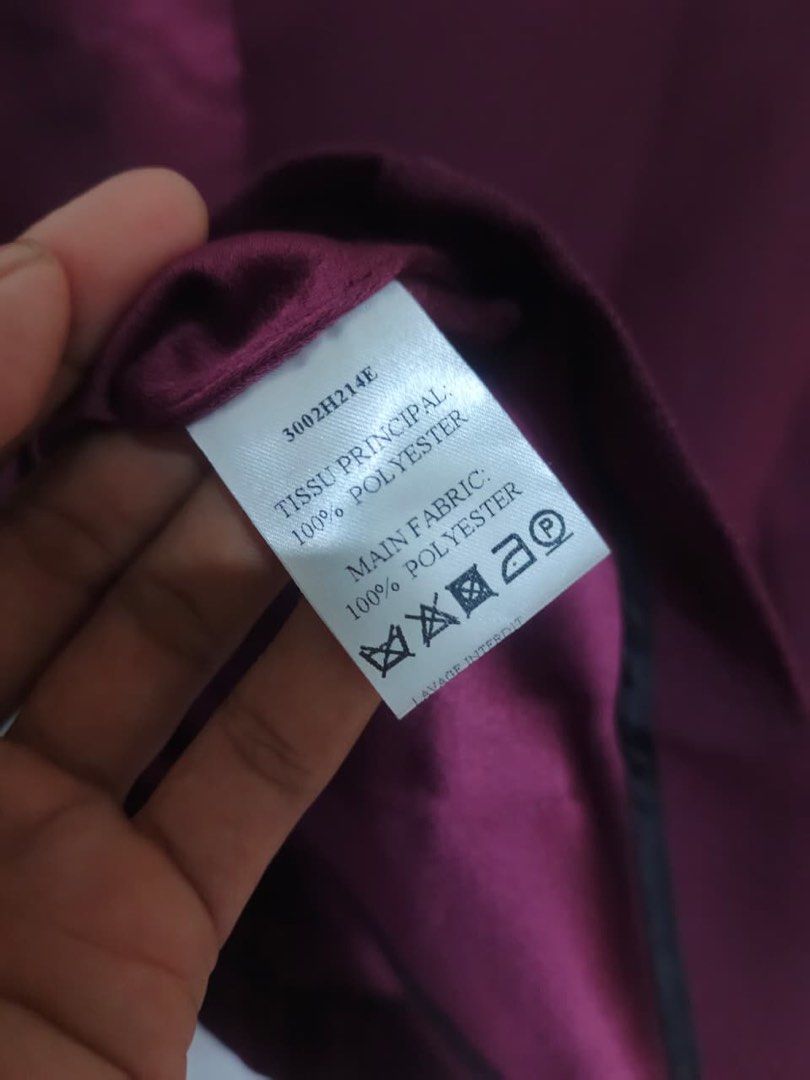 CARVEN ASPACK (Category: Others Tops) located in Dasmarinas. Submitted by jessputrages (Listing ID 1464923335, Image 3). Description: For sale Carven aspack Excellent condition No issue 1300 plus shipping fee Pm for more details.