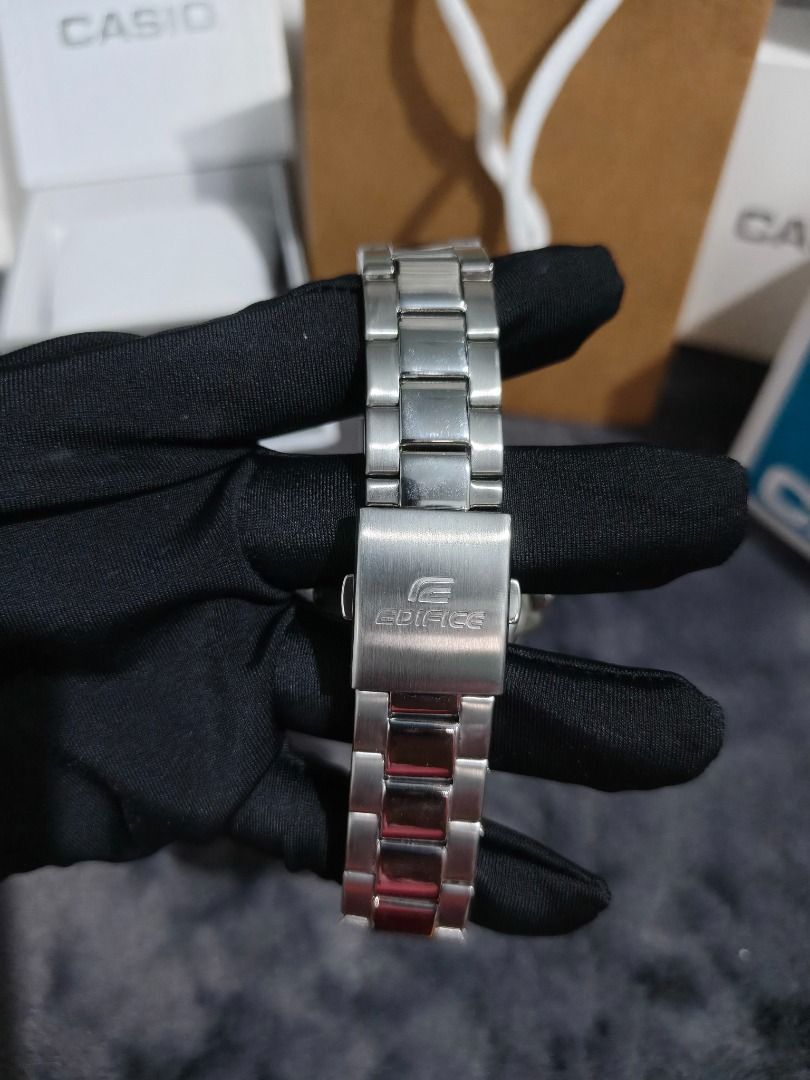 Casio Edifice EFV-100D-2AV Men's Watch / Pre-Owned (Category: Luxury Watches) located in Caloocan City. Submitted by cno_timepieces (Listing ID 1464887750, Image 3). Description: ⌚ CASIO EDIFICE EFV-100D-2AV Pre-owned | Available Authentic Casio Edifice with a clean and sporty look. Pre-owned with signs of usage but still in good condition and fully functional. Please check the photos for the actual condition. 📦 MOD: LBC / Lalamove 💳 MOP: Bank 