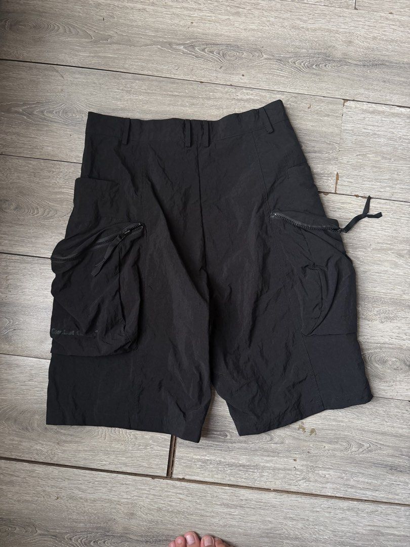 CATSSTAC Black Cargo Shorts Size M (Category: Shorts) located in Legazpi City. Submitted by thefelicitythriftwear (Listing ID 1464828487, Image 3). Description: CATSSAC Medium on tag Waistline size 32 on measuring tape Length 24 Rise 15 Leghole 12 Excellent Condition Color Rate 9.9/10 No Issue ₱780 Disclaimer: This Item of clothing is not affiliated with any of the brands posted or mentioned in this account. All copyright and trademarks are reser