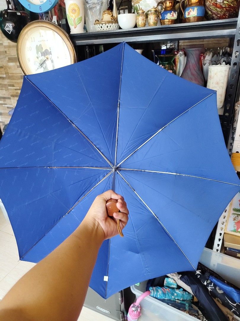 CD umbrella (Category: Umbrellas) located in Davao. Submitted by dvo_jpnstuff (Listing ID 1464785255, Image 3). Description: Christian Dior Umbrella In good shape/condition Ship nationwide.