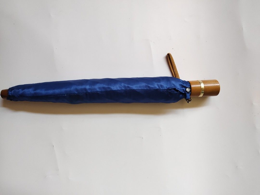 CD umbrella (Category: Umbrellas) located in Davao. Submitted by dvo_jpnstuff (Listing ID 1464785255, Image 1). Description: Christian Dior Umbrella In good shape/condition Ship nationwide.