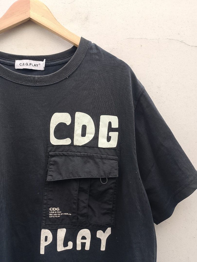 CDG PLAY (Category: Tshirts & Polo Shirts ) located in Subic. Submitted by stealo (Listing ID 1464798558, Image 2). Description: CDG PLAY XL (24/31) Very good 200 J&T Gcash Olongapo City.