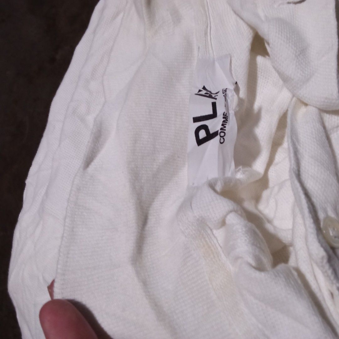 Cdg play polo (Category: Tshirts & Polo Shirts ) located in Manila. Submitted by tcbukay_zxc25 (Listing ID 1464881819, Image 3). Description: cgd play size small issue dumi ned wash.