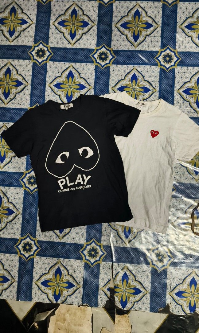 CDG play tees (Category: Luxury Apparel) located in Manila. Submitted by mackussil (Listing ID 1464891041, Image 1). Description: for aspack only dimes 18x24 shipping fee will be on the buyer.