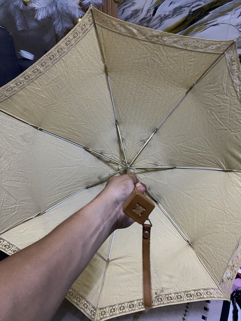 Celine umbrella authentic vintage (Category: Luxury Accessories) located in Caloocan City. Submitted by luxurymurayta888 (Listing ID 1464855761, Image 2). Description: foldable.