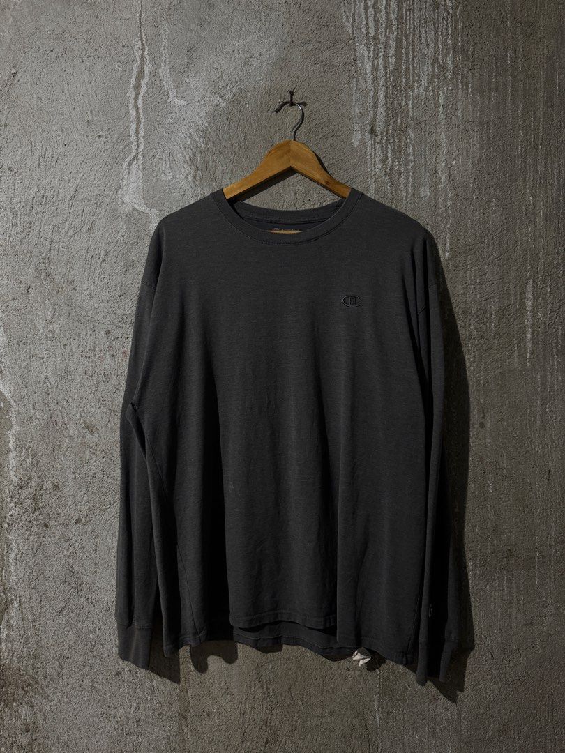 Champion Long-sleeve shirt (Category: Coats, Jackets and Outerwear) located in Pasay City. Submitted by niel304 (Listing ID 1464846236, Image 1). Description: Condition: 7.5/10 Dimensions: 23x28.5 Size on tag: XLarge Issues: hole in armpit and minimal stain .
