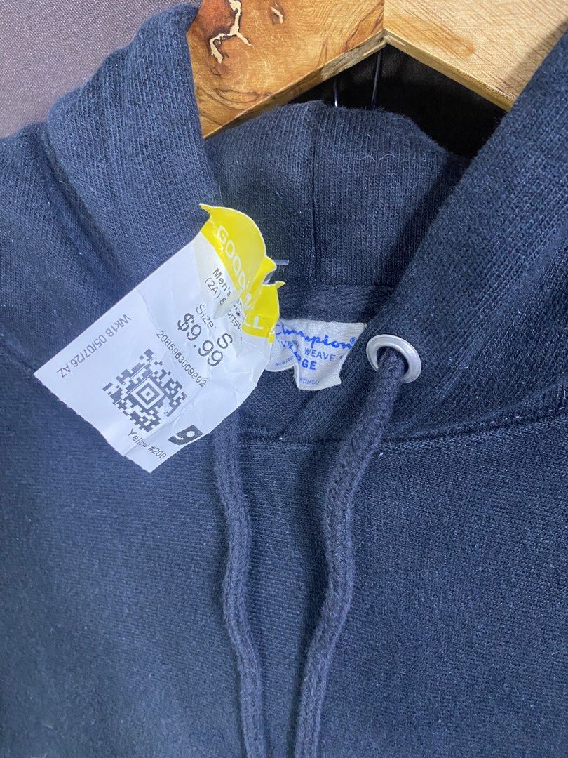 Champion Reverse Weave (Category: Hoodies) located in Bay. Submitted by paoloconic70568 (Listing ID 1464866952, Image 3). Description: (C)hampion Heavyweight Hoodie "Reverse Weave" Color Rate: 10/10 Color may vary due to lighting L on tag W-23 L-27.5 Issue: None ₱450 No deleting of comments. All items are thrifted manage your expectations. Good Thrift, Good Mood..
