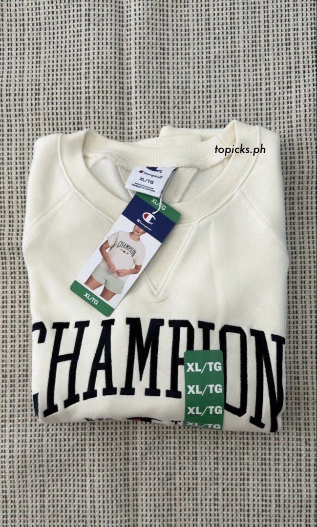 CHAMPION short sleeve sweater (Category: Others Tops) located in Malolos. Submitted by topicksph (Listing ID 1464938251, Image 1). Description: CHAMPION short sleeve sweater BNWT size XL | Php 950 armpit to armpit: 24” l: 23.5” *fleece, but not too thick* Guaranteed authentic.