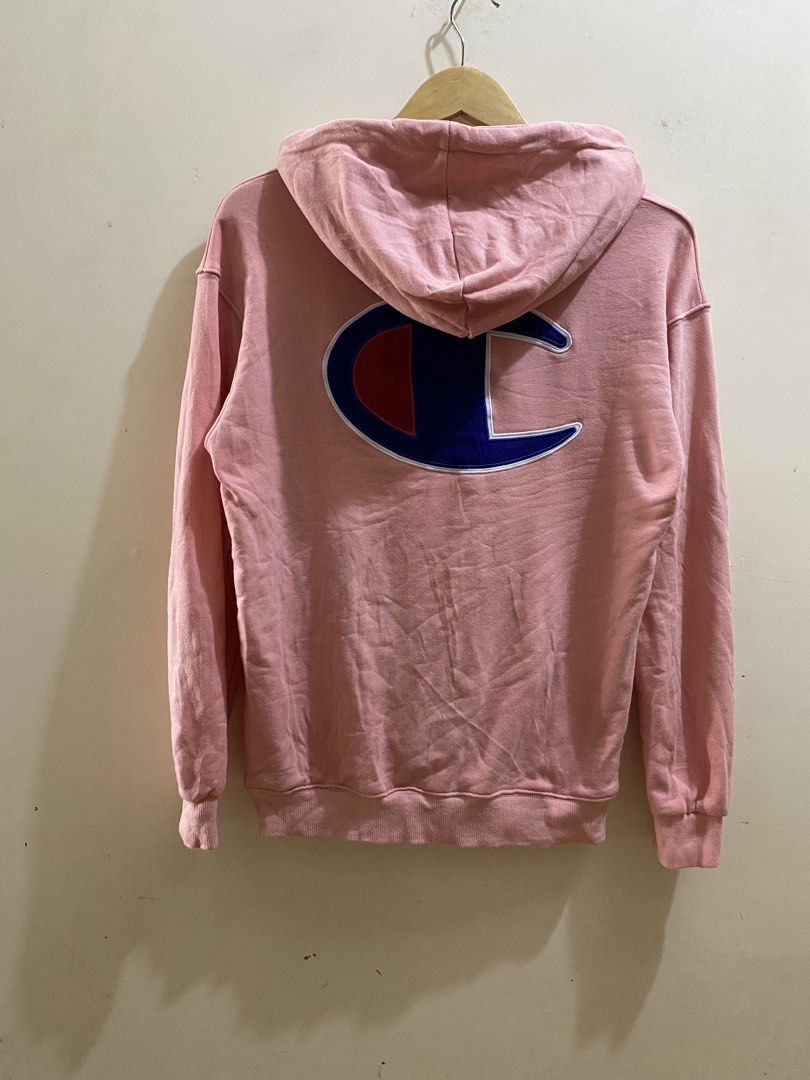Champion x vetements (Category: Coats, Jackets and Outerwear) located in Baguio. Submitted by gama_apparel (Listing ID 1464871363, Image 1). Description: Size S-medium Dimes L25x20W Colorrate 9.8/10 Excellent to asnew.