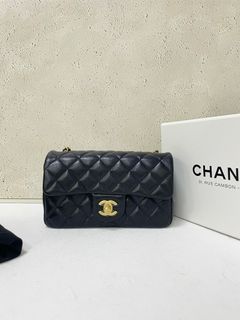 (Category: ) located in . Submitted by collynluxurybag (Listing ID 1464884162, Image 1). Description: .