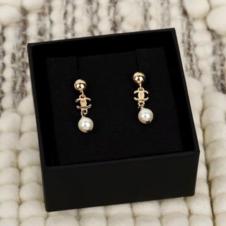 （分類：）位於 。 由 thefairycloset 提交（商品編號 1464890106，圖片 1）。簡介： 。