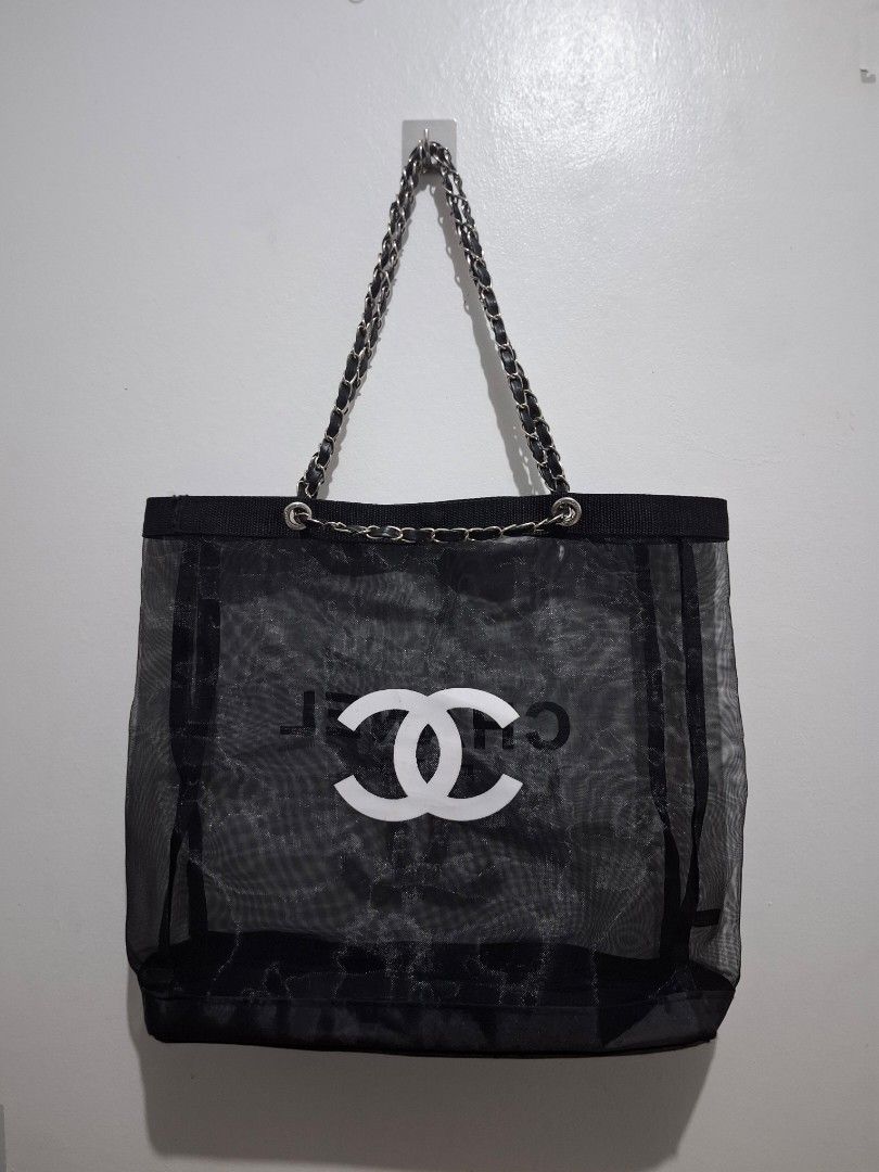 Chanel tote bag (Category: Tote Bags) located in Tarlac. Submitted by christopher.24 (Listing ID 1464872140, Image 1). Description: excellent condition.