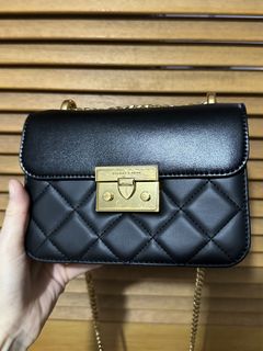 （分類：）位於 。 由 vicky_on_vicky 提交（商品編號 1464905324，圖片 1）。簡介： 。