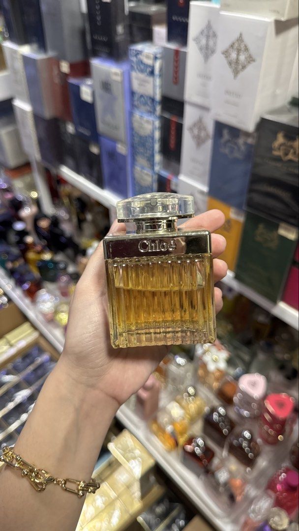 Chloé EDP (Category: Fragrance & Deodorants) located in Manila. Submitted by r.nicole565 (Listing ID 1464939012, Image 2). Description: -U.S Tester Perfumes ✨ -4-5hours Longevity 🌿 -Affordable & Worth the price 💸 -Wide Selection of Scents for Men & Women 🥰 -Perfect for Gifting 🎁 -Trusted by Many! 👌🏻.