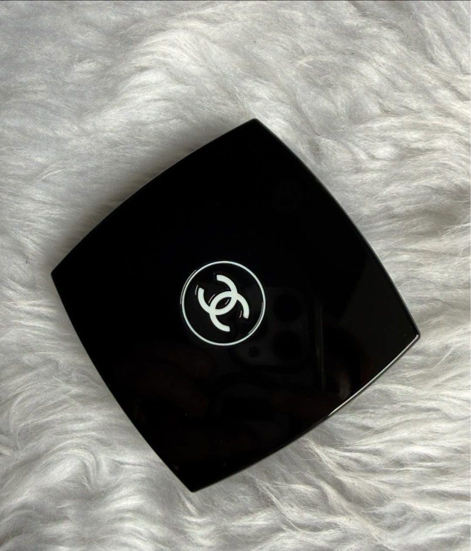 Ch@n€l Les 4 Ombres Multi-Effect Quadra Eyeshadow palette (Category: Makeup) located in Manila. Submitted by annafinds (Listing ID 1464859516, Image 3). Description: Ch@n€l Les 4 Ombres Multi-Effect Quadra Eyeshadow palette. ₱5,500 Open for layaway. Disclaimer: We are not affiliated, associated, authorized, endorsed by or in any way officially connected with any other company or luxury brand. All copyrights are reserved to the original brand..