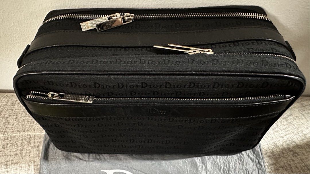 Christian Dior Cosmetic/Toiletry Case/Pouch (Category: Luxury Bags & Wallets) located in Quezon City. Submitted by ror-y (Listing ID 1464873110, Image 2). Description: With dustbag 10x5.5x4 inches .