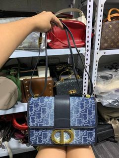 (Category: ) located in . Submitted by _prettysimplecollection (Listing ID 1464901515, Image 1). Description: .