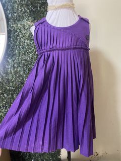 (Category: ) located in . Submitted by avathriftedcloset (Listing ID 1464852426, Image 1). Description: .