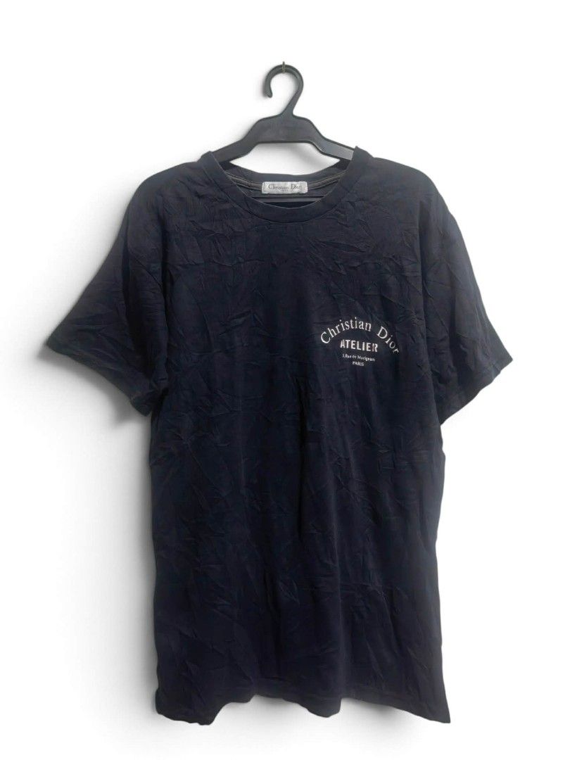 Christian dior tshirt (Category: Tshirts & Polo Shirts ) located in Daet. Submitted by thriftnidiegz (Listing ID 1464919101, Image 2). Description: verygood condition no crack print L-29 W-23.5 need wash fresh from bale.