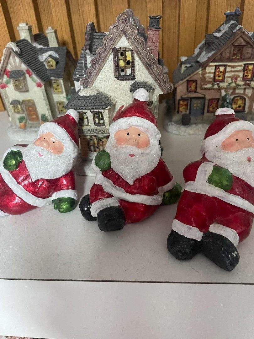Christmas santa decors (Category: Other Home Decor) located in San Fernando. Submitted by rachellenapilimedina5391 (Listing ID 1464888158, Image 3). Description: liked new condition.take all 22 pcs christmas decor santa.