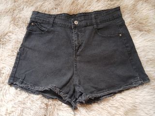 (Category: ) located in . Submitted by thriftby.cla (Listing ID 1464891572, Image 1). Description: .