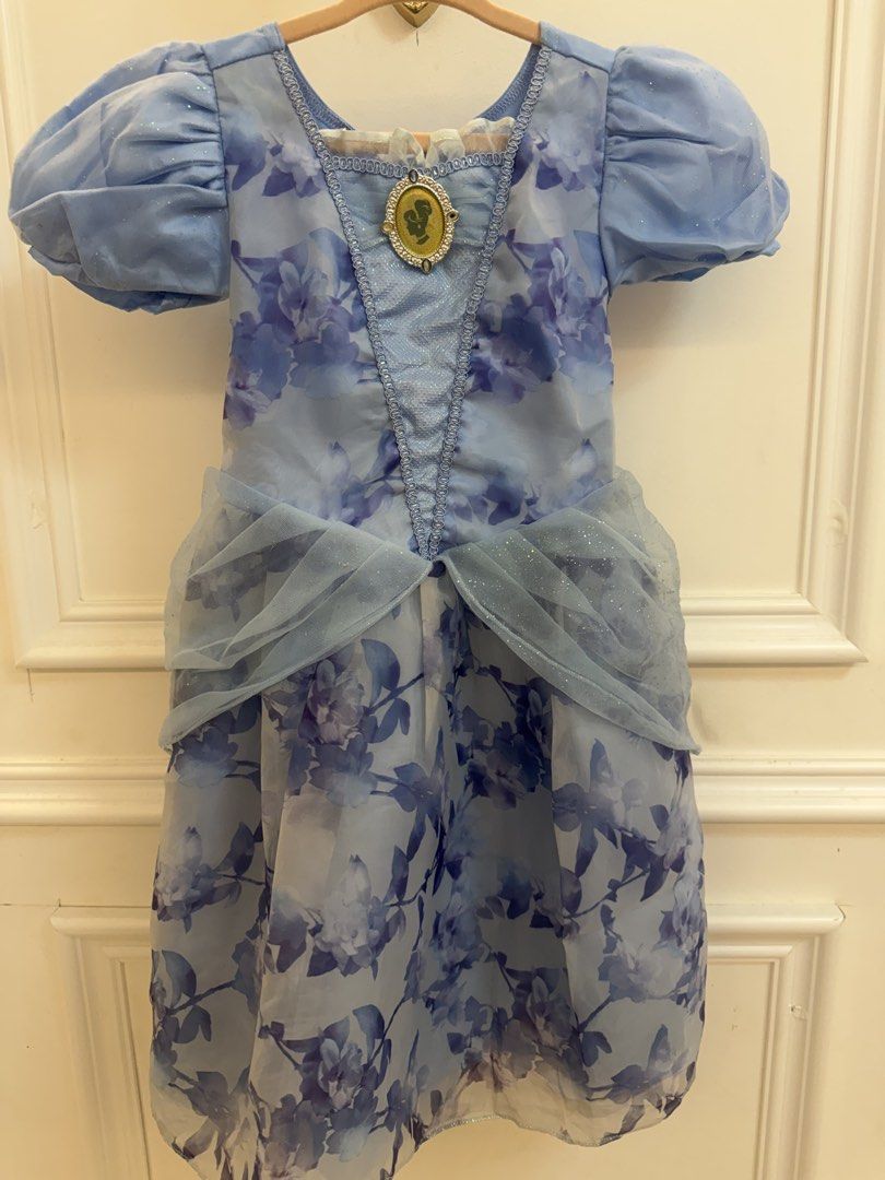 CINDERELLA 3y (Category: Babies & Kids Fashion) located in Quezon City. Submitted by jnydera (Listing ID 1464838843, Image 1). Description: .