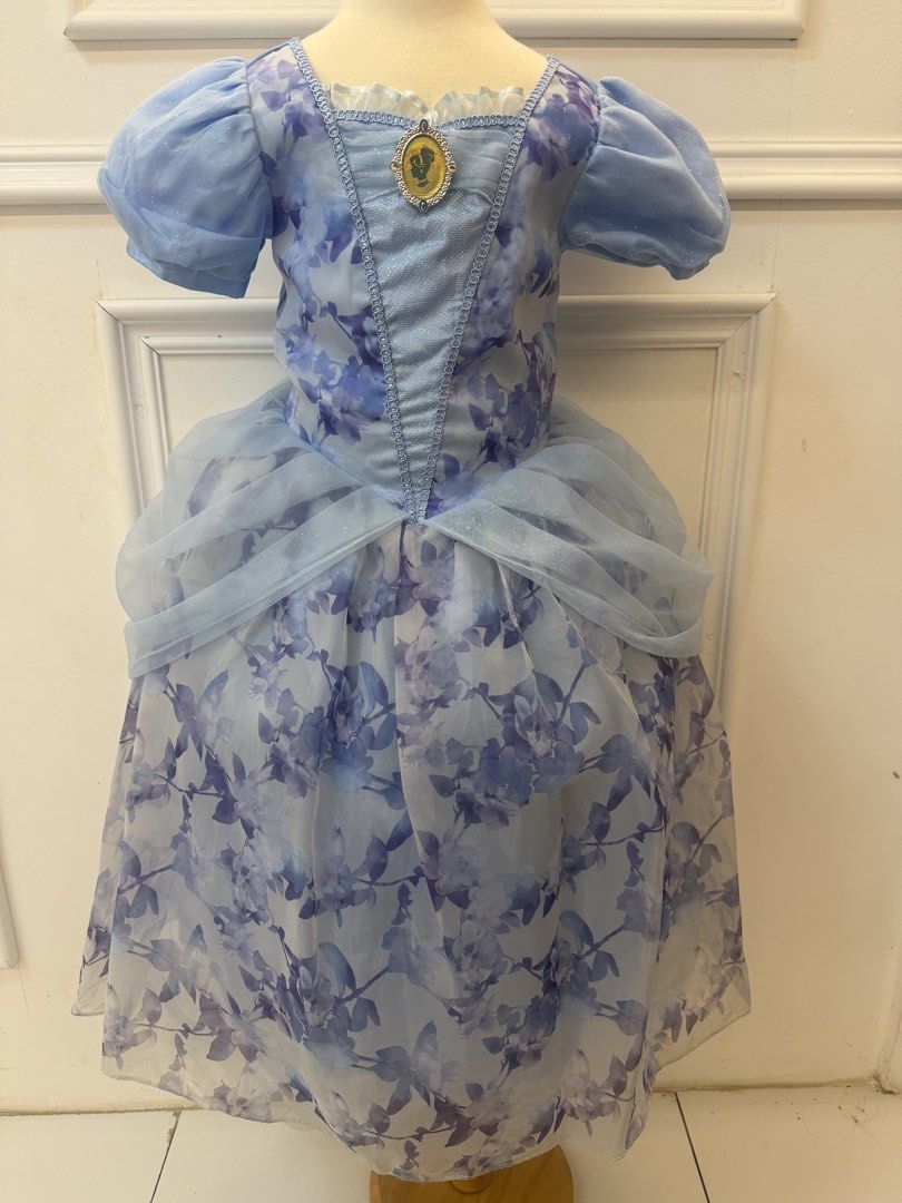 CINDERELLA 5/6Y (Category: Babies & Kids Fashion) located in Quezon City. Submitted by jnydera (Listing ID 1464839055, Image 1). Description: .