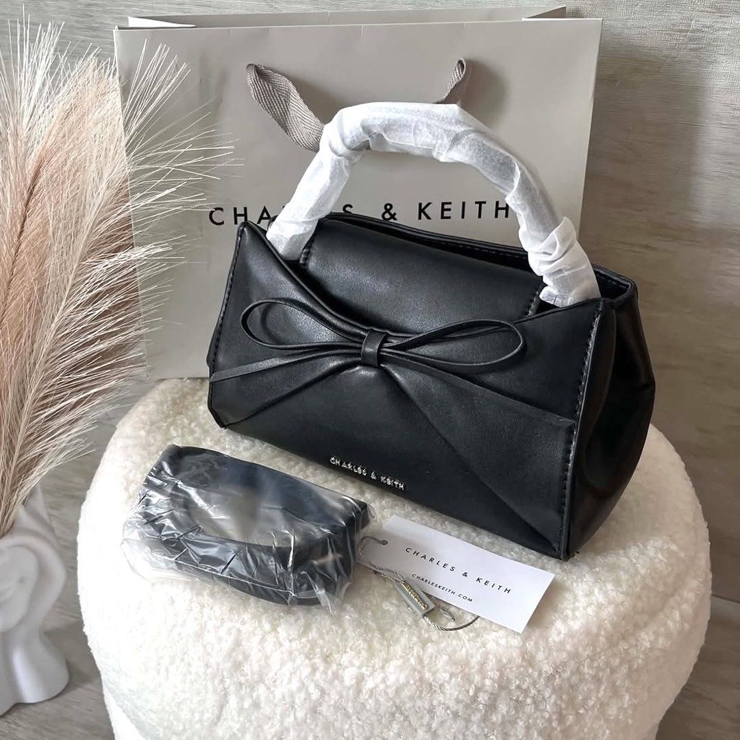 C&K Hazel Bow Panelled Top Handle Bag (Category: Cross-body Bags) located in Bulacan. Submitted by mykakarizza (Listing ID 1464962557, Image 3). Description: NEW✨✨ ₱750 onlyy C&K Hazel Bow Panelled Top Handle Bag Width 20 cm Depth 7 cm Height 12.5 cm Add paperbag 100 ─── ✦ ─── ✦ ─── ✦ ─── ✦ ─── 🛍️ LOOKING FOR MORE RESELLERS 🛍️ ✨ Buy 3 pcs of ANY items — FREE SHIPPING NA!🚚 ✨ Buy 10 items → FREE SF + ₱50 OFF EACH! 💖 PM us for 30 pcs & up WS 🤍 