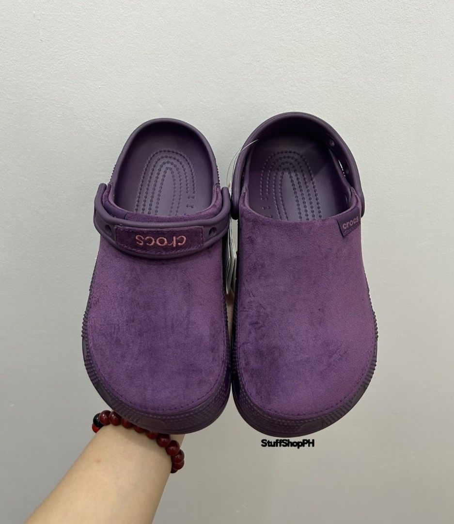 Classic crafted velvet Plush plum (Category: Slippers and slides) located in Caloocan City. Submitted by annegarciichua (Listing ID 1464813699, Image 2). Description: Classic crafted velvet clog Plush plum M4/W6 ❌ SOLD ❌ M5/W7 M6/W8 ❌ SOLD ❌ 💯 % Legit! ✅ Hang tags ✅ Zip lock.