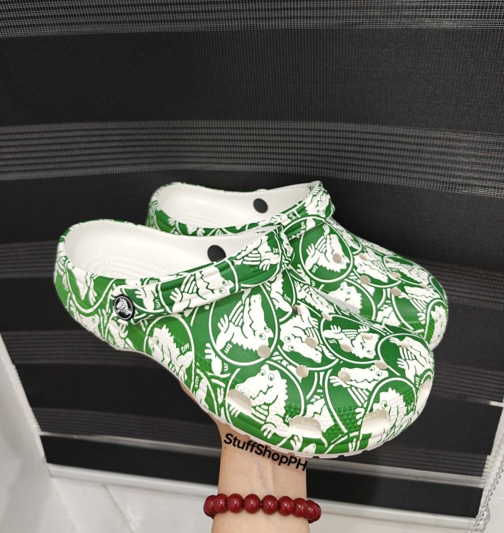 Classic duke print Green ivy (Category: Slippers & Slides) located in Caloocan City. Submitted by annegarciichua (Listing ID 1464813501, Image 2). Description: Classic duke print clog Green ivy M4/W6 M5/W7 M6/W8 M7/W9 M8/W10 M9/W11 M10/W12 ❌ SOLD ❌ 💯 % Legit! ✅ Hang tags ✅ Zip lock.
