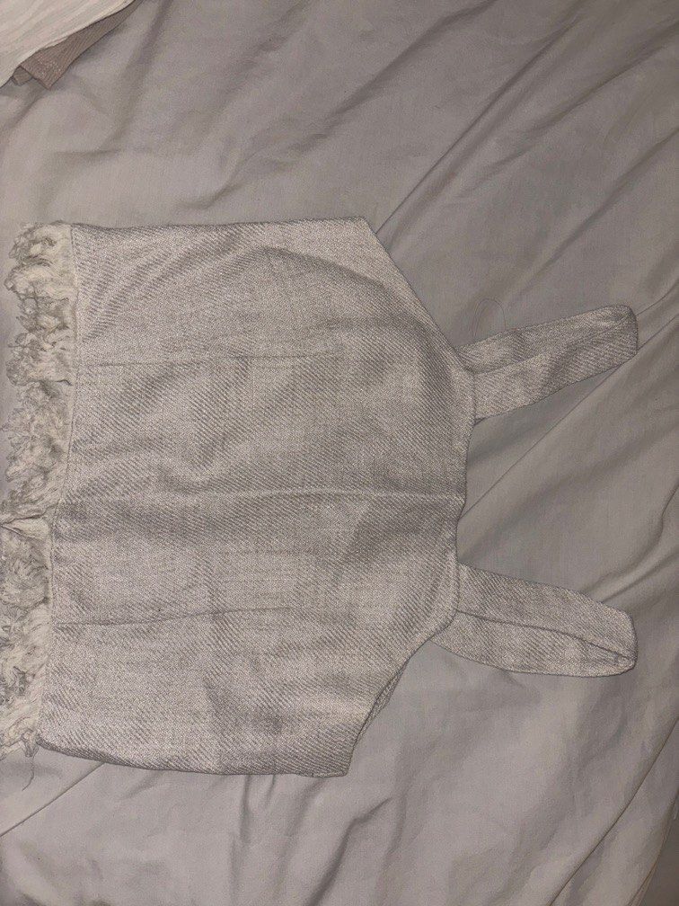 Clothes (Category: Sleeveless) located in San Juan City. Submitted by tropicbling (Listing ID 1464812851, Image 3). Description: ₱30-₱50 each.