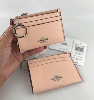 (Category: ) located in . Submitted by bagsboutiqueph (Listing ID 1464965703, Image 1). Description: .